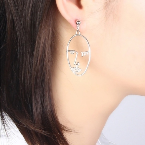 Abstract Picasso Wink Face Earrings - Picture 2 of 3